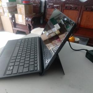 Máy tính laptop cảm ứng Lenovo Ideapad Miix 520 đầy đủ phụ kiện.