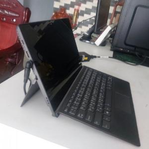 Máy tính laptop cảm ứng Lenovo Ideapad Miix 520 đầy đủ phụ kiện.