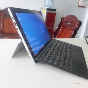 Máy tính 2 in 1 Lenovo Miix 510 có cảm ứng đầy đủ phụ kiện.