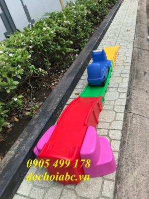 Xe trượt dốc đồ chơi cho bé khu vui chơi