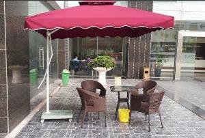 Dù vuông 3 mét tại  xưởng sản xuất anh khoa cần thanh lý gấp 100 cây dù