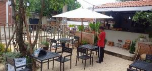 Dù gỗ, dù ngoài trời, dù chính tâm, đường kính 3m ( đã bao gồm đế bê tông)