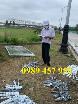 Sản xuất hàng rào lượn sóng, Hàng rào gập tam giác 2 đầu, Hàng rào mạ kẽm