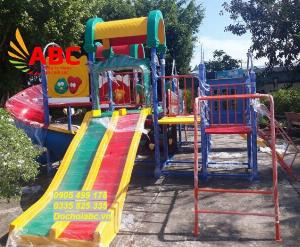 Cầu trượt trẻ em Máng xoắn mặt nạ hình thỏ ngọc bền đẹp