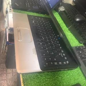 Laptop Compaq windows 8 Ram 3GB 2.10GHz