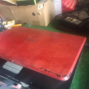 Laptop Dell inspiron Windows 8 RAM 3GB 2.10GHz