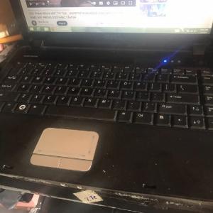 Laptop Dell inspiron Windows 8 RAM 3GB 2.10GHz