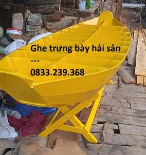 GHE XUỒNG GỖ TRƯNG BÀY, CHÈO HỒ, KHU DU LỊCH.