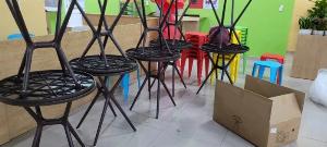 Bàn cafe nhựa