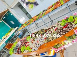 Xuồng gỗ 2m, 3m trưng bày hải sản