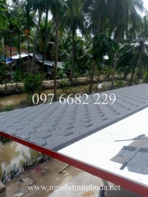 Điểm mạnh của ngói bitum CNX: Độ bền và khả năng chống thời tiết