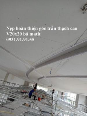 Nẹp góc trần thạch cao - Nẹp Nhựa V Bã Ma Tít Trần Thạch Cao Góc Vuông - Nẹp sơn nước - V20 sơn nước