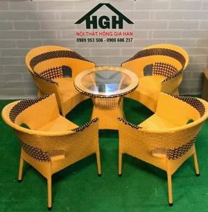 Bàn ghế cafe mây nhựa hiện đại giá rẻ Hồng Gia Hân B925