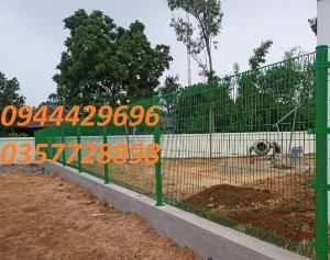 Hàng rào chấn sóng, hàng rào gập 2 đầu lưới hàn D5 50x150.. giao  hàng nhanh