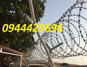 Thi công lắp đặt hàng rào dây thép gai chống trộm Tại Hà Nội