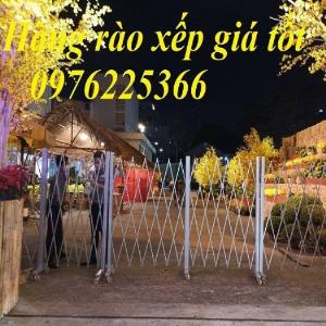 2023-10-02 10:10:10  10  Hàng rào xếp di động,hàng rào xếp kéo tay ,hàng rào xếp sắt chữ T 120,000
