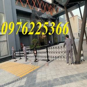 2023-10-02 10:10:10  1  Hàng rào xếp di động,hàng rào xếp kéo tay ,hàng rào xếp sắt chữ T 120,000