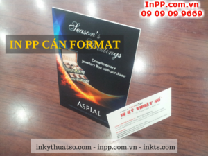 In PP cán format làm standee mini để bàn