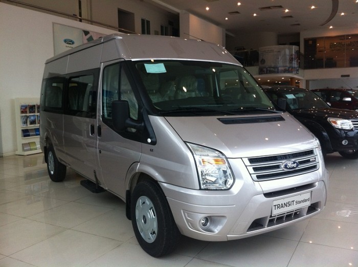 Ngoại thất Ford Transit