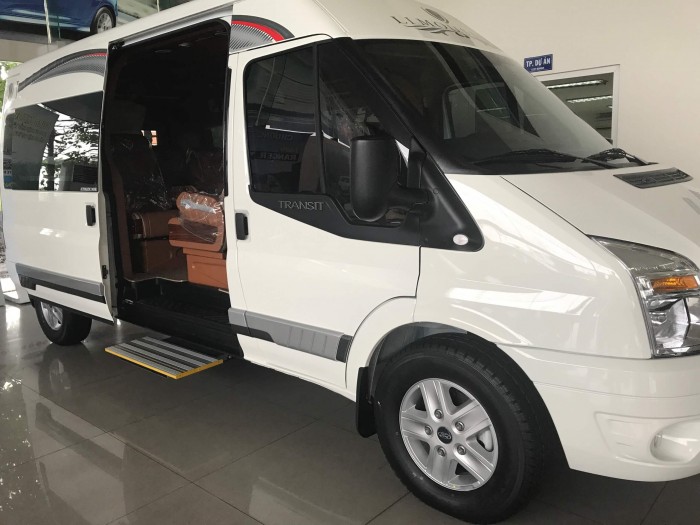 Ford Transit 2018 Limousine - Xứng tầm đẳng cấp doanh nhân