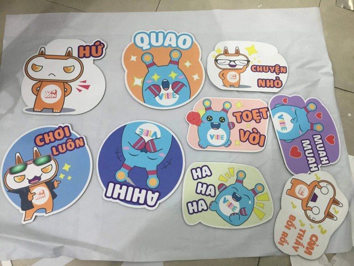 In sticker dán tường