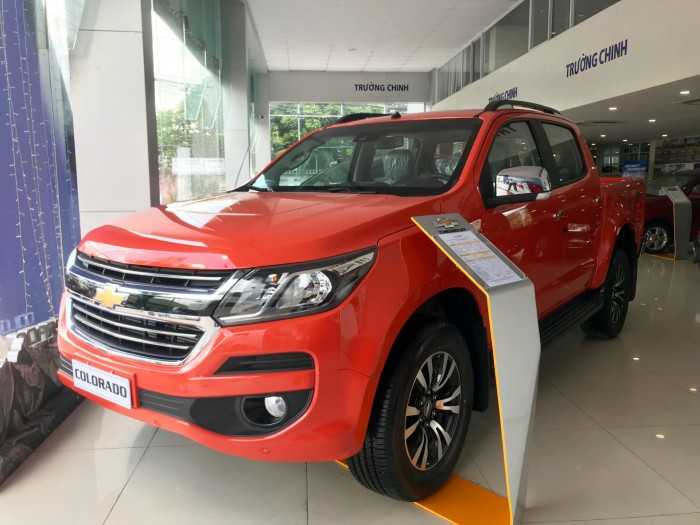 Mua xe Chevrolet Colorado 2018 trả góp tại TPHCM