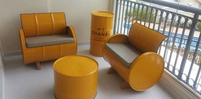 Bộ bàn ghế từ thùng phi tái chế cho quán cafe vỉa hè