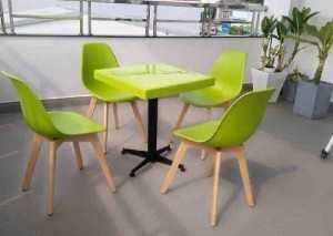 Những mẫu bàn ghế cafe nhựa đẹp giá rẻ được ưa chuộng nhất hiện nay