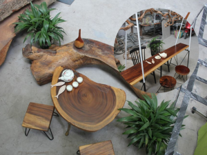 Bán mặt bàn gỗ me tây nguyên tấm tự nhiên đổ keo Epoxy tại TPHCM - Set up bàn gỗ chất lừ cho các quán cafe, nhà hàng, quán ăn, resort